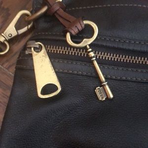 fossil black leather crossbody bag